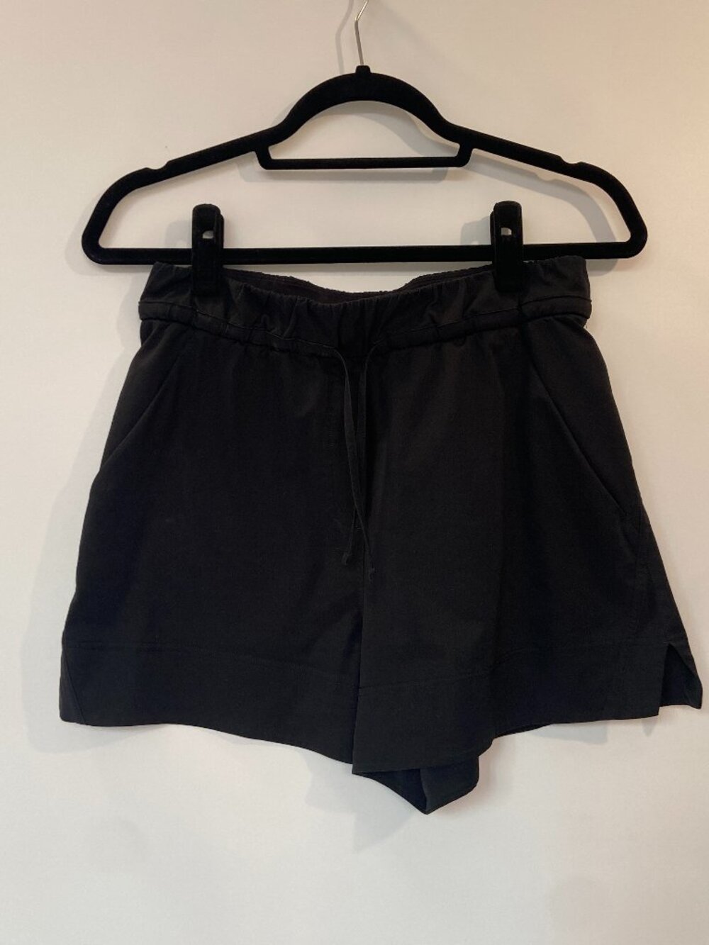 lululemon Cinchable Waist High-Rise Woven Shorts 3.5" Black S